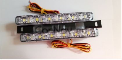 Лед дневни светлини с мигач