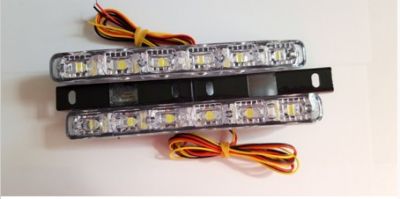 Лед дневни светлини с мигач