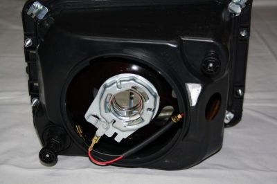 Фар MERCEDES 208-308-408-507-508-814-913 (1988-1995)