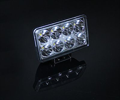 ИЗЧЕРПАНИ! К-т диодни халогени с две светлини