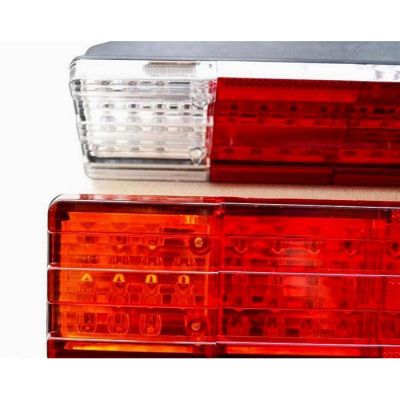 Диоден стоп  4 секции квадрат  24V