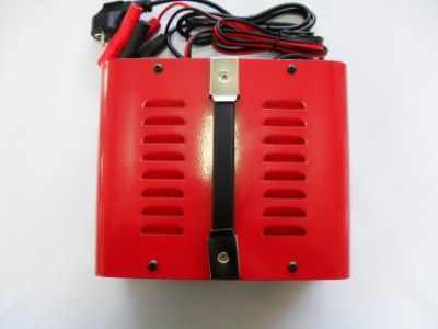 ЗАРЯДНО ЗА АКУМУЛАТОР